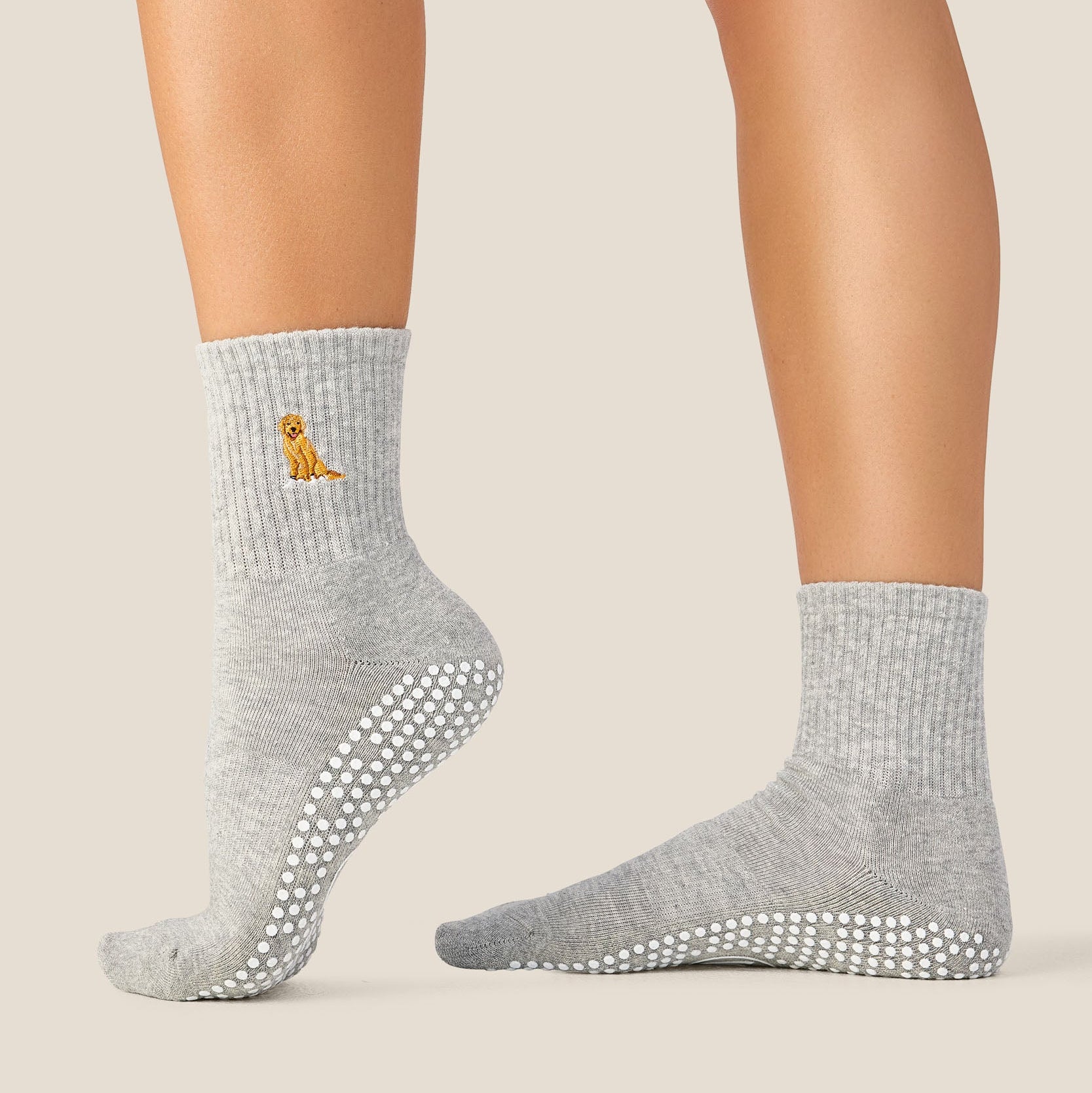 Golden Retriever Grip Socks – Grey